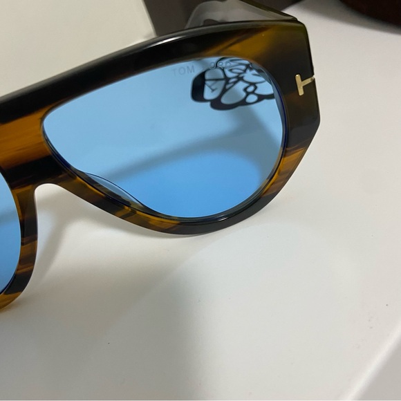 Tom Ford Sunglasses with Blue Lenses and Brown Frame - Picture 8 of 10